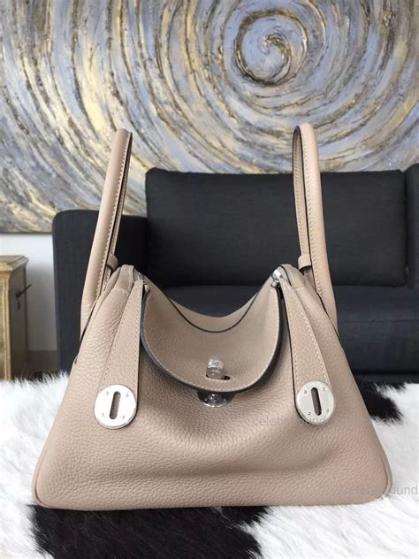 hermes 26 bag.